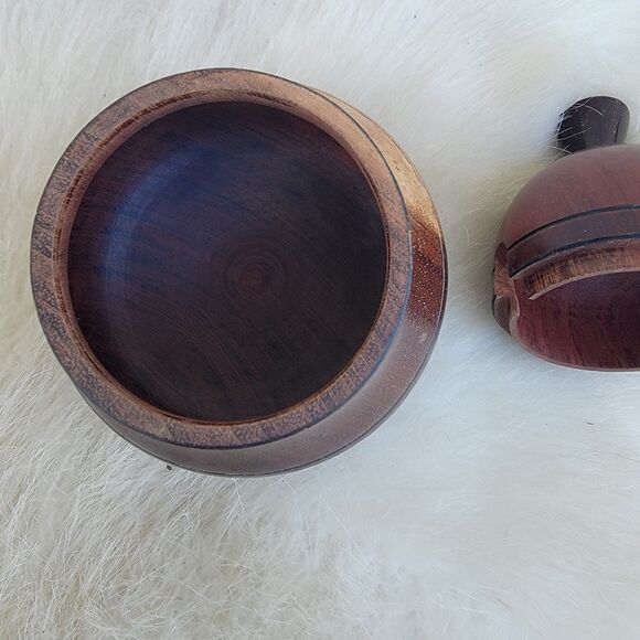 Vintage Wooden Pear Condiment Salt Cellar- Fruit Box - Picture 4 of 6